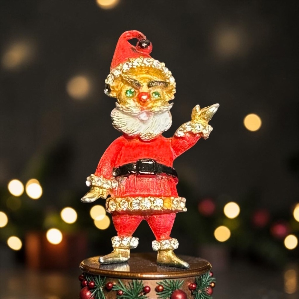 Vintage Rhinestone Santa Claus Brooch Red Enamel Christmas Pin Gold Tone